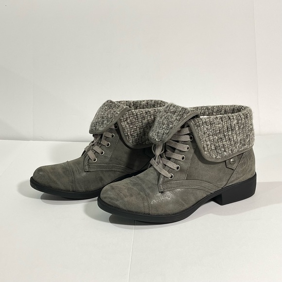 Rocket Dog Taylor Heirloom Fold Down Sweater Cuff Combat Style Ankle Boots - Picture 2 of 16